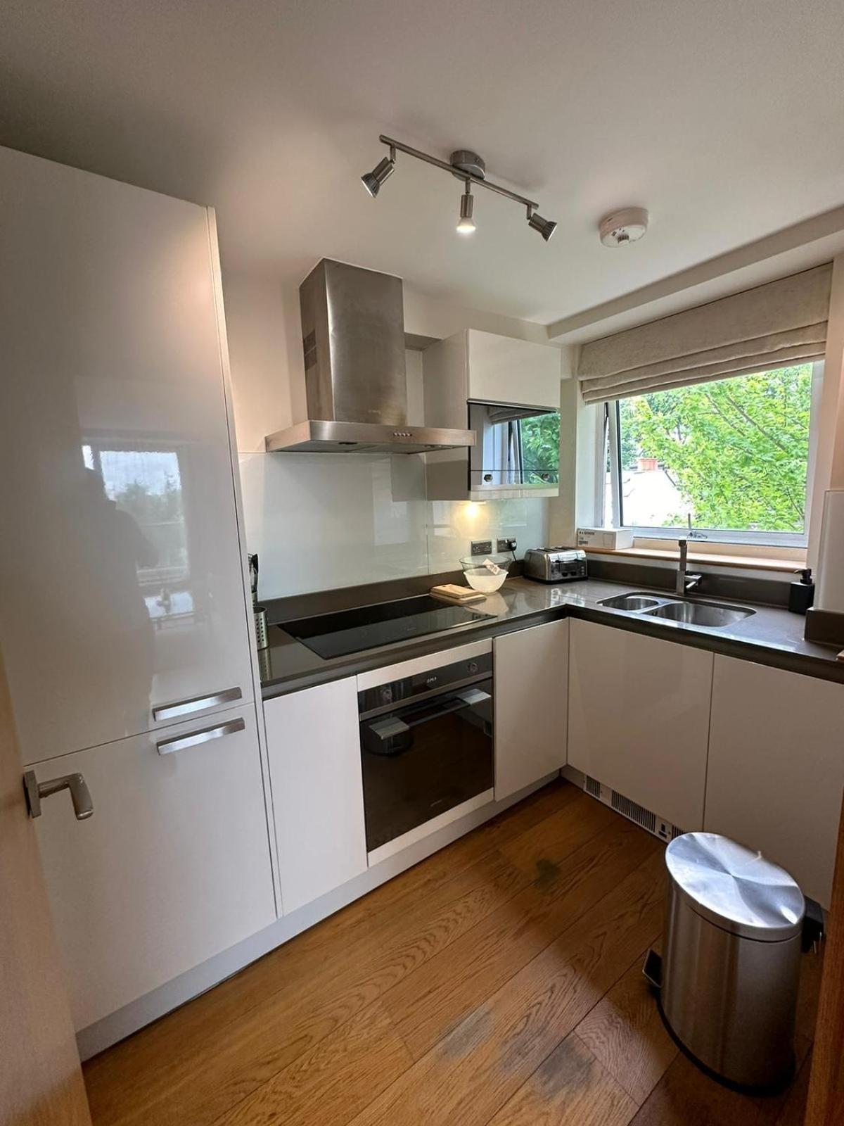 Ferienwohnung Westwood House London Exterior foto