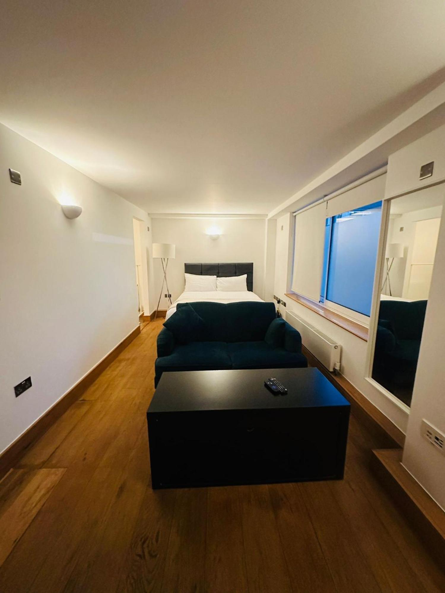 Ferienwohnung Westwood House London Exterior foto