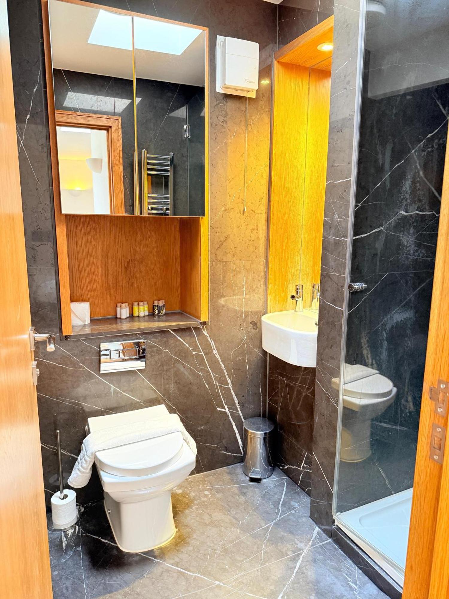 Ferienwohnung Westwood House London Exterior foto